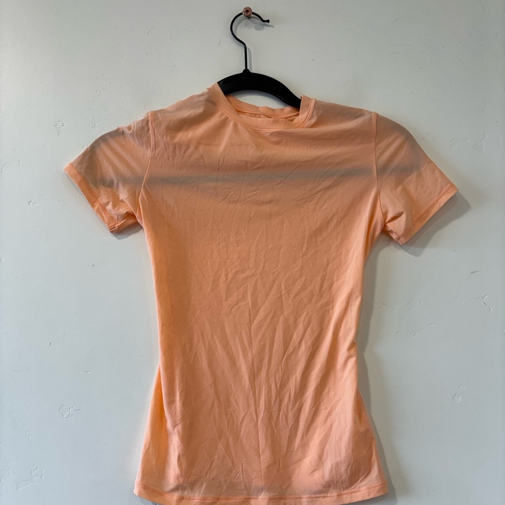 Skims Women’s Fits Everybody Short Sleeve T-Shirt Faded Nectar Size XS